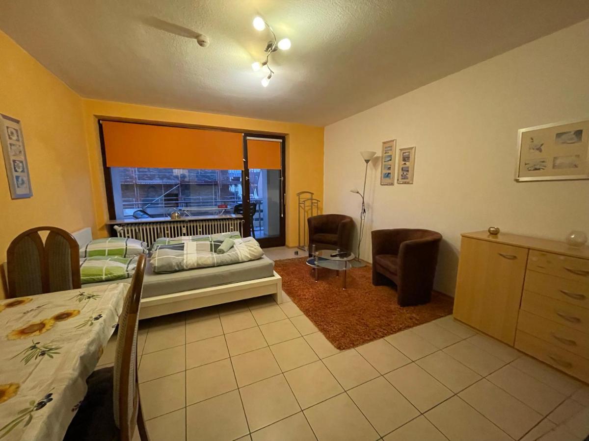 Schoene Einfache Ferienwohnung Mitten In Oldenburg Exterior foto