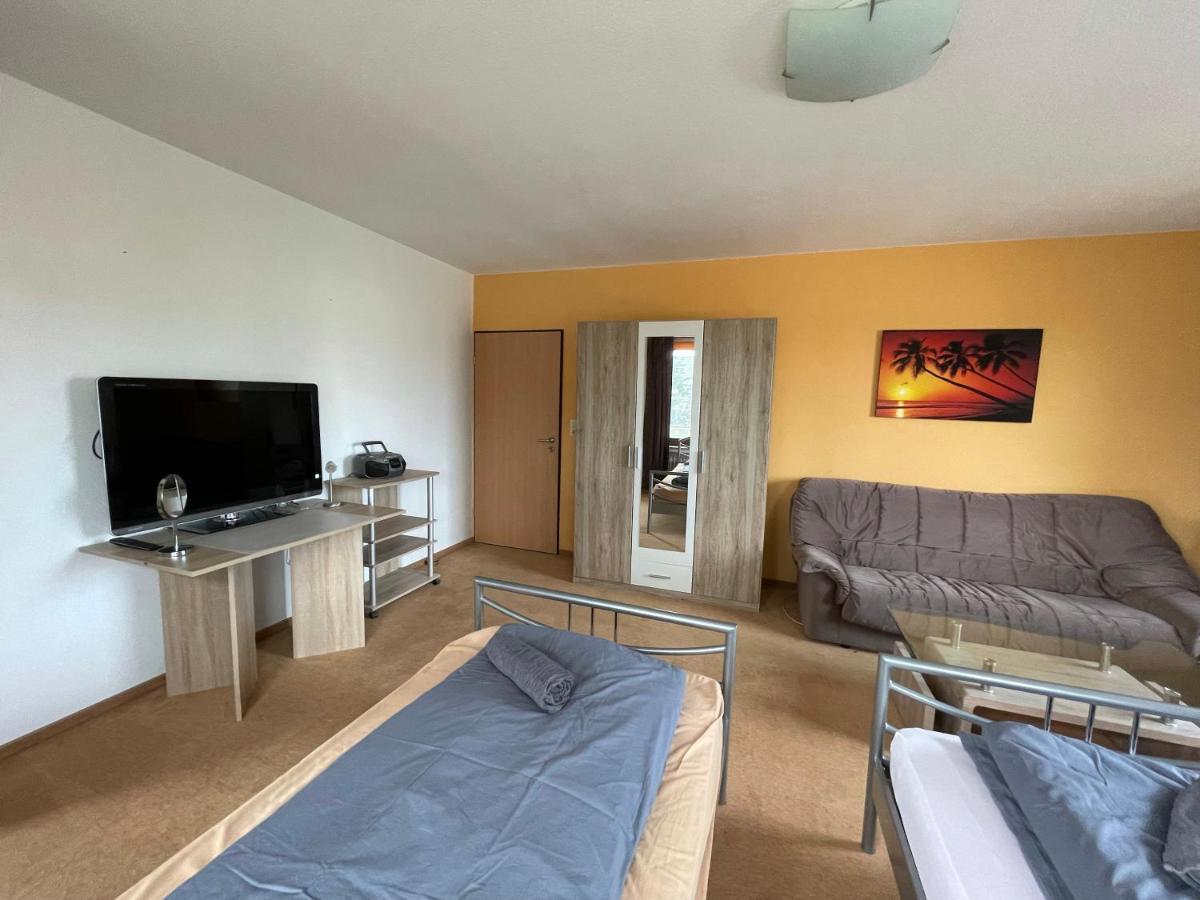Schoene Einfache Ferienwohnung Mitten In Oldenburg Exterior foto